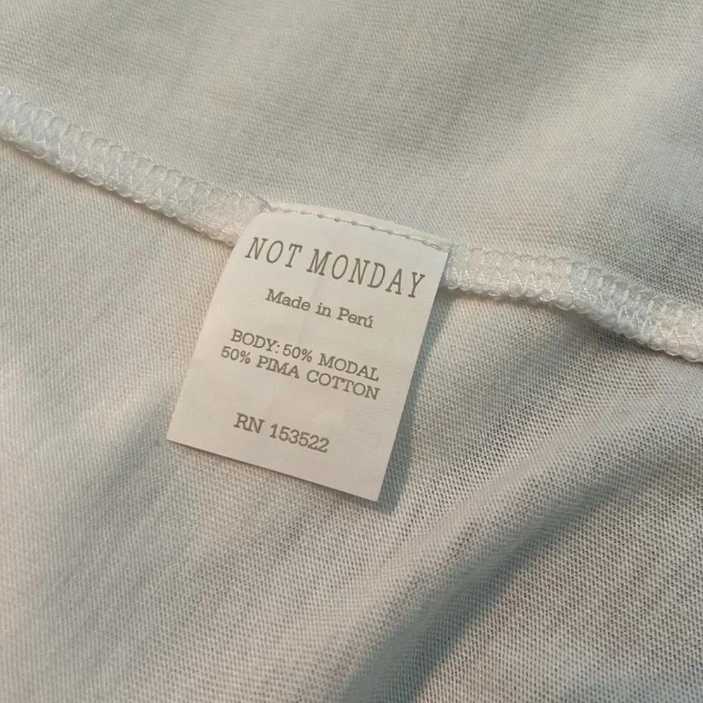 NWOT Sz Large Not Monday Emma White Short Sleeve T Shirt - Picture 9 of 10